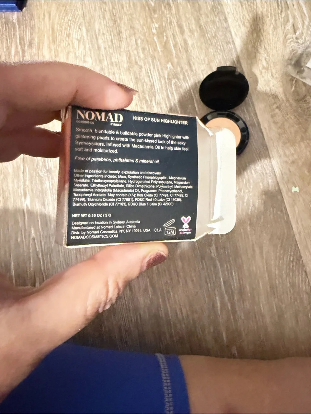 Nomad Shimmer Highlighter – Peach Champagne Glow - Picture 3 of 5